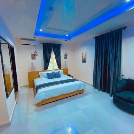 West Wing Hotel Lagos Dış mekan fotoğraf